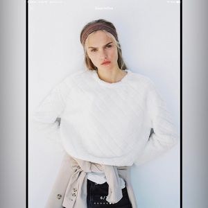 Zara Diamond Quilted Fuzzy Cropped Sweater. EUC. Size Large. Winter White.